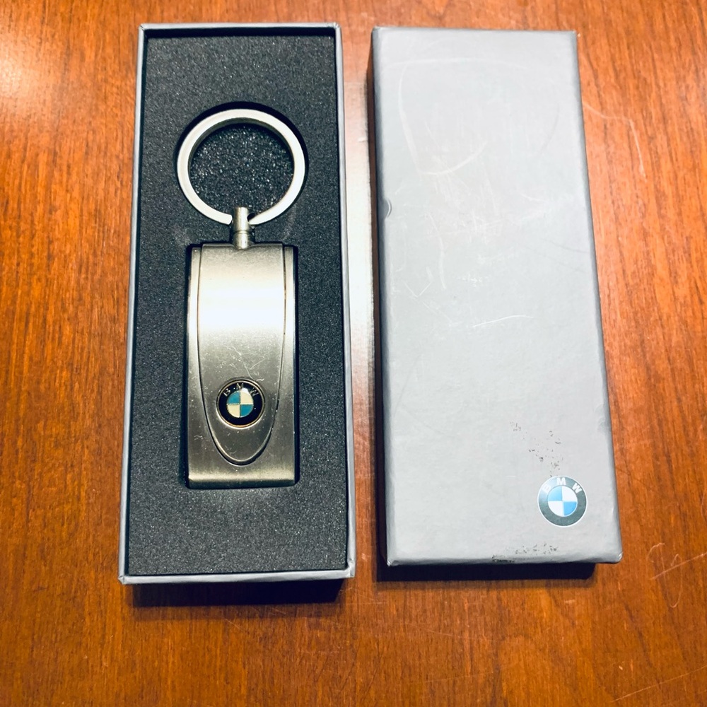 BMW Key ring with original box silver metal key ring blue & white brand logo